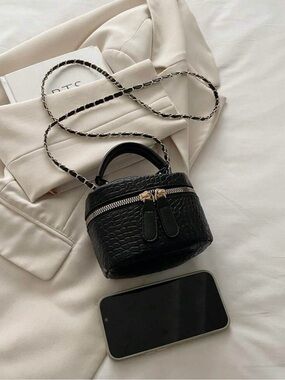 Black Croc-Texture Crossbody Bag with Gold Zipper